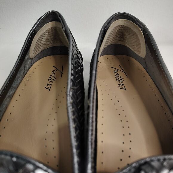 TROTTERS Leather Pewter Liz III Flats Sz 8.5 Women's Silver Woven Slip On Shoes - Picture 6 of 8